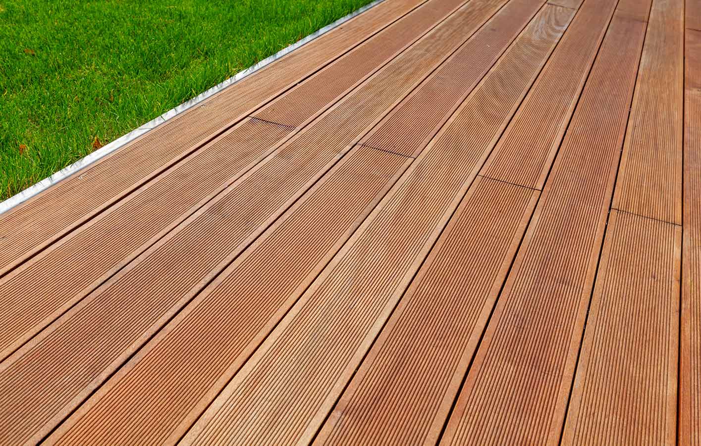 2020_GI-498888398_Holzterrassendielen_Flaeche_MS.jpg 2020_GI-498888398_Holzterrassendielen_Flaeche_MS.jpg